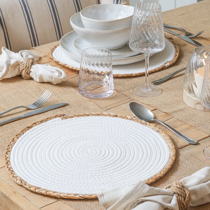 Hinch Home Placemats 2 Pack 35 x 35cm – Woven Seagrass Table Mats